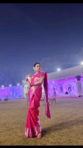 Pooja Sharma Instagram - Sadharan naari in a Kanjivaram saree…💁🏻‍♀️💁🏻‍♀️💁🏻‍♀️

#saree #sometimesyoujusthavepicsandnocaption😝 #reels #reelsinstagram #naari #pic #just #kanjivaram  #silksarees #silk