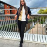 Pujita Ponnada Instagram - It’s a beautiful day ⛅️✨ #pujitaponnada #ukdiaries Guildford City Centre