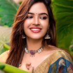 Pujita Ponnada Instagram - Elegance is when the inside is as beautiful as the outside 🦚 Shot & edited @portsbyady #pujitaponnada #happywednesday