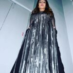 Ragini Dwivedi Instagram - SWAG … Mumbai dairies with @rudrakshdwivedi Outfit @rudrakshdwivedi Styling @rudraksh_dwivedi Pics shot by @rudraksh_dwivedi #raginidwivedi #ragini #blingbling #actor #influencer #positivevibes #india #south #poser # Mumbai, Maharashtra