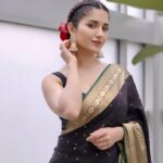 Ruhani Sharma Instagram - Eternal love for sarees ♥️ . . . . . . Wearing @singhanias_hyd Styling @__.gunjan.__ 📸 @rohanharshilphoto Columbus, Ohio