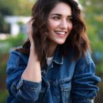 Ruhani Sharma Instagram - Just 🌟 . . . . . 📸 @pranav.foto MUA @makeuphairbyrahul