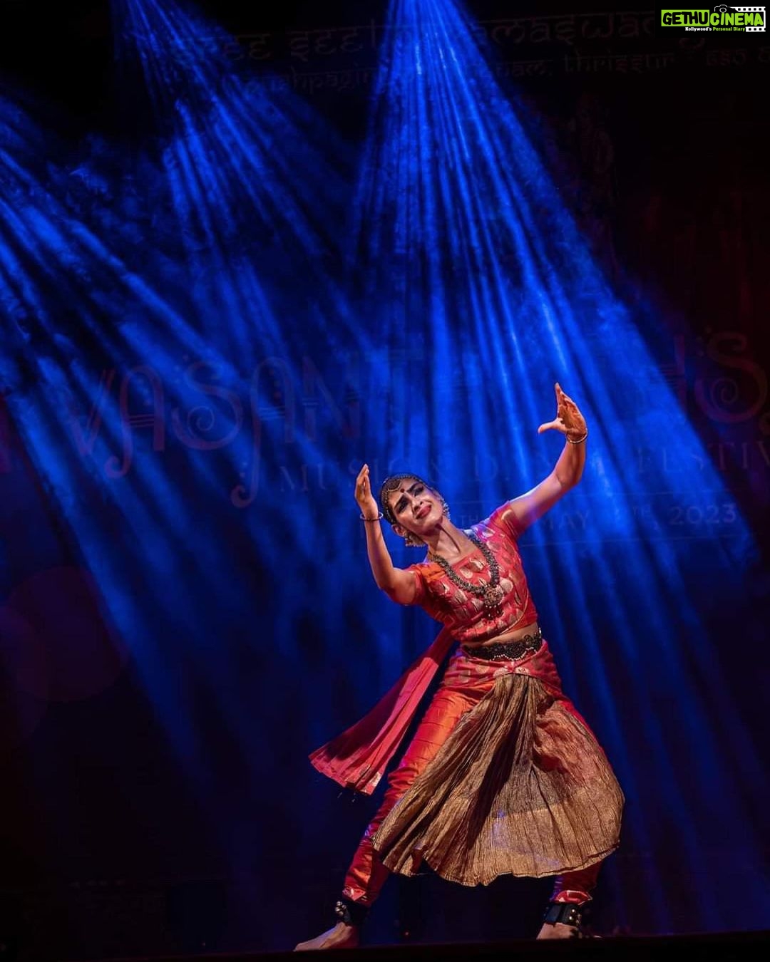 1,609 Bharatanatyam Dancing Stock Photos, High-Res Pictures, and Images -  Getty Images