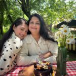 Samiksha Jaiswal Instagram - Happy birthday Mama bear!❤️🥳 I love you the most!😘