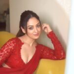 Sandeepa Dhar Instagram - When red riding hood took the desi route 💋 . #ootd #indianwear #saree #love #weddings