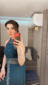 Sheena Bajaj Instagram - Day on on set #bestoflucknikki cast #vanshaj day 1 #swastikproductions @swastikproductions