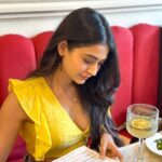 Shivangi Khedkar Instagram - Good food kinda day @cafenoirindia #food #mood #me #vegastartalent @beyond_marketing_india @vegastar.entt Mumbai, Maharashtra
