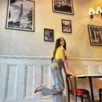 Shivangi Khedkar Instagram - Good food kinda day @cafenoirindia #food #mood #me #vegastartalent @beyond_marketing_india @vegastar.entt Mumbai, Maharashtra