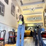 Shivangi Khedkar Instagram - Good food kinda day @cafenoirindia #food #mood #me #vegastartalent @beyond_marketing_india @vegastar.entt Mumbai, Maharashtra