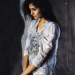 Shivangi Khedkar Instagram - Throwback to the time when we painted these outfit. Rather @sschandane painted it a day before the shoot. Concept & shot on reel by @sschandane #throwback #shotonreel #kodakfilm #photoshoot