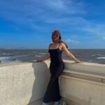 Shivani Jha Instagram - In case you were looking for a new wallpaper