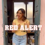 Shivani Jha Instagram - 🚨 #shivanijha #luckyboy #trending #explore #viral #trendingsound #transition #red