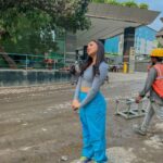 Shivani Jha Instagram - Unchi hai building lift Teri band hai! Kaise main aun….. (Complete the above sentence… the funniest ones get a reply from me! 😂🙈) India