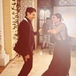 Shraddha Arya Instagram - Me being my usual self... following the tradition of Mixing Madness with Work. #OnSet #KundaliBhagya #MeraNayaKaranAaGaya ❤️ @shaktianandofficial