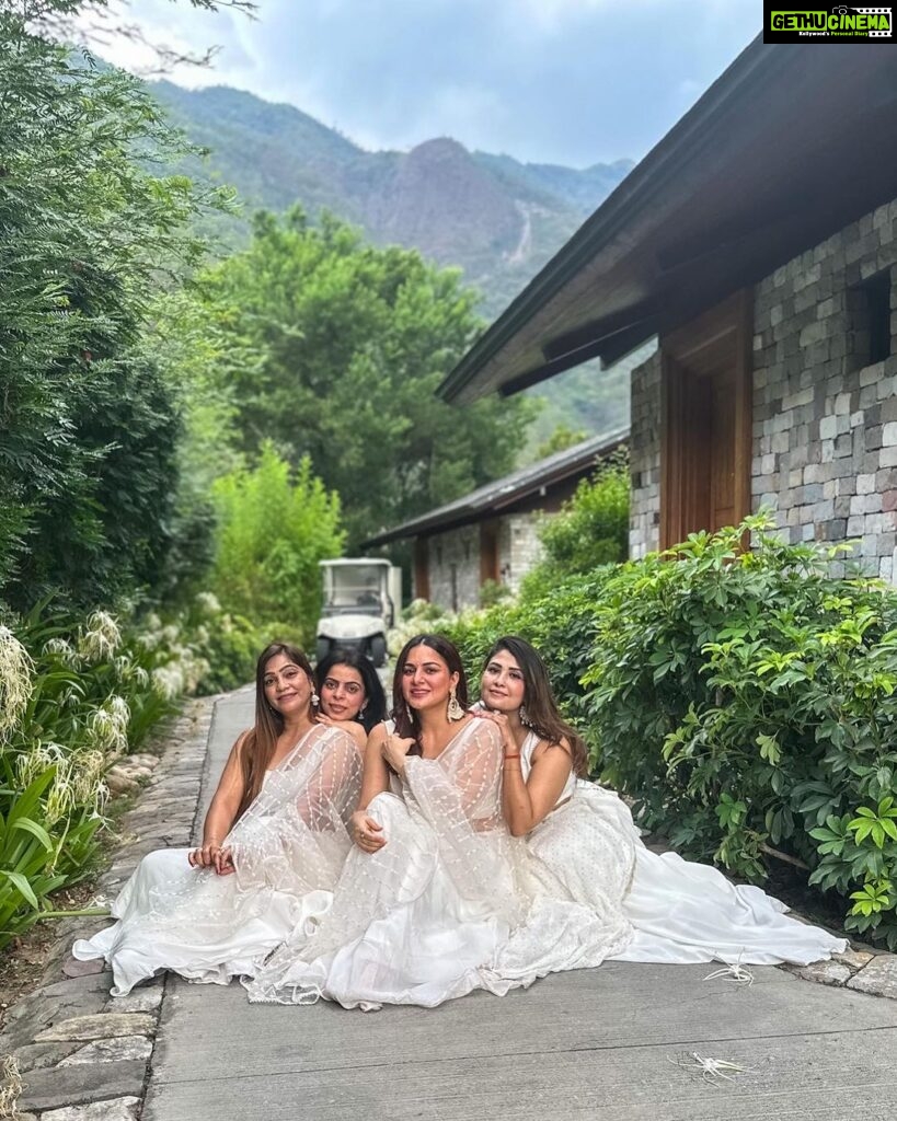 Shraddha Arya Instagram - 🤍🤍 Taj Rishikesh Resort & Spa, Uttarakhand