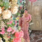 Shraddha Arya Instagram - 28.06.2023 #BestiesWedding ❤️ #PoojaKeHueDarshan
