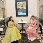 Shraddha Arya Instagram - 28.06.2023 #BestiesWedding ❤️ #PoojaKeHueDarshan