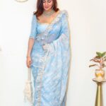 Shraddha Arya Instagram - Aaj hogayi aa ve Rab di meher 🧿❤️ Saree: @shopmulmul Hair : @sangeeta.wagh_ Photographer: @pappu.gupta.549