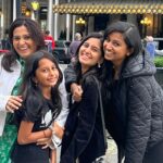 Smita Bansal Instagram - Getting the coordination right in one go? NO WAY😂 #centralpark #familytime #Noway #happy #mummasbabygirls #trending #newyorkdiaries #anaagha @stashamohla @manya_mittal