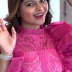 Sneha Wagh Instagram - Kehdu ya Chup Rahu? . . 📍: @bageecha_bytouchofclass 👕: @fashionstruc . . #kehdoontumhe #reels #reelsinstagram #reelkarofeelkaro #reelitfeelit #sarange #sarangesneha #snehawagh #ssnehawagh