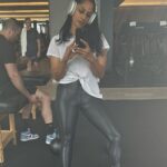 Sriya Reddy Instagram - Landed and straight to the gym … just brought in that balance my body and mind needed after flying for 24 hours !