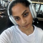 Sriya Reddy Instagram - Landed and straight to the gym … just brought in that balance my body and mind needed after flying for 24 hours !