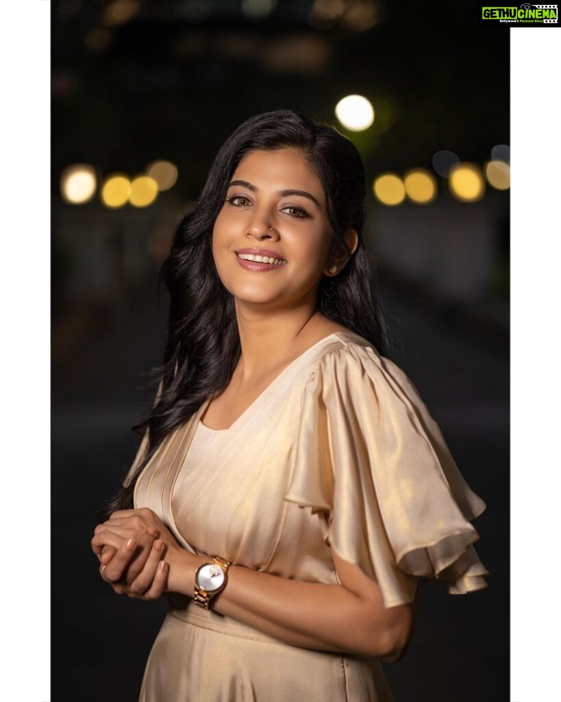 Sshivada Instagram - And then she lived a life of her dreams 😍🥰✨✨ Styled by @paviiiee_08 Hair by @preethi_hairstylist Outfit @lopa_tailoring_and_embroidery Photography: @the.portrait.culture @talesbyashif @shotsbyuv @sat_narain @srivathsan_vijayaraghavan @blackshadowsfotography @she_awards #dreamer #liveyourlife #loveyourlife #lovewhatyoudo #redcarpet #sheawards