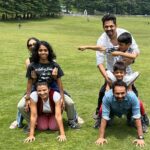 Suhasi Dhami Instagram - Tu mujhe utha Main tujhe uthau Had soooo much fun!!!!! @snehashah051281 @saurin_1981 @sandeep.shetty.in @jaisheeldhami @aashe_shetty