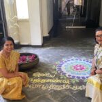 Suhasini Maniratnam Instagram - Thamizh puththandu with my loving friends wearing Assamese makhela chaddar saree gifted by aastha Vaishnavi. Thank you for all the love.