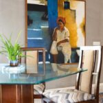 Suhasini Maniratnam Instagram - Thank you @suhasinihasan aunty for the amazing opportunity to work alongside you and Mani uncle on your lovely home. It’s been an absolute pleasure. A string of images from the home on this post. 💙 Interiors : @krishnamithra @form.n.function Pictures : @chasingpixels . . . . . . #spacesbykrishnamithra #interiordesigner #indianinteriordesigner #aesthetichome #interiorstyling #homemakeover #homerenovation #interiordecor #classicalhome #hometransformation #supportindiandesigners #bespokeinteriors #indianhome #artcollection #suhasinimaniratnam #suhasinihasan #archedwindows #maniratnam Madras