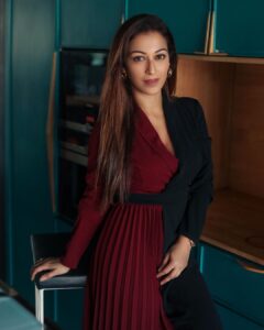 Sunayana Fozdar Instagram - Monday Muse 🖤

Wearing @urbanic_in 

📷 @ibphotography27