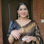Swasika Instagram - Here is one of my favorite shopping pages , which has sent me an airpod at a very reasonable rate. They have a variety of collections on watches, airpods, gadget Acessories etc with a rate that fits your budget. And they do ship all around India. Please do visit their page @trendstocks_ #swasikavj #trendstocks #airpods #gadgets