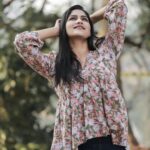 Swasika Instagram - Photo time 📷 Inframe @swasikavj DOP @abi_fine_shooters Team fine shooters @anshad_shereef Costume @byhand.in Kochi,Kerala