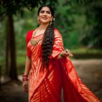 Swasika Instagram - What's Vishu without a saree picture ? Happy Vishu to everyone 🌸 Mua : @abilashchickumakeupartist Styling : @nithinju Saree : @divyadisa.couture Jewelry: @atiracreations Photography: @shibu.bokehpix #happyvishu #swasikavj #redsaree