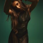 Tara Sutaria Instagram - 🖤⚡️📸