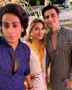 Urvashi Dholakia Instagram - Sirf Tum 😍❤️😍 @kshitijdholakia @sagardholakia 🧿✨❤️
:
:
#urvashidholakia #family #holiday #mysons #love #gratitude #blessed #🙏🏻 #💕