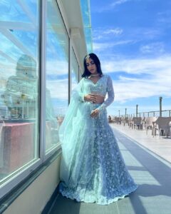 Veebha Anand Instagram - Shadi ready!! 🦋

#hifsakishadi 

@the_adhya_designer 
@timelessjewelsby_s