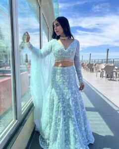 Veebha Anand Instagram - Shadi ready!! 🦋

#hifsakishadi 

@the_adhya_designer 
@timelessjewelsby_s