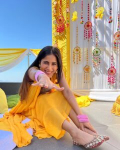 Veebha Anand Instagram - Haldi ready!!! 

#hifsakishaadi#

@timelessjewelsby_s 
@the_adhya_designer