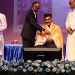 Vinay Rai Instagram - Humbled and honoured to be a part of my alma maters college day @sjubengaluru @sju_icms . Had the opportunity to meet the students and the professors who taught me. An evening that I will never forget. Fide ET Labore. @dsouzanevil @ajaychandran89 @jenil_k_george thanks for the hospitality . #actor #actorslife #college #collegelife #alumni #vinayrai #stjosephs #stjoseph #oldboys Bangalore, India