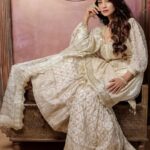 Adaa Khan Instagram - शाही vibes 👸 . . . . . #photooftheday #ootd #indianwear #fashion #style #fashionista #lookbook #instagood #instadaily #fashionlikeadaa #adaakhan