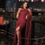 Adaa Khan Instagram - BLING it on ✨💫 . . . 💃🏻- @raishmacouture 💎- @trazenie 🧣- @nidhikurda @tlmconsultancy 📸 - @the_pixeleyes 💄 - @manjiri_trivedi 💇🏻‍♀️ - @makeup_by_minakshi 📍- @novotelmumbaiairport 🤝@purple.star.entertainment