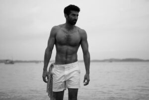 Aditya Roy Kapur Instagram - Ya