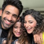 Aishwarya Sharma Bhatt Instagram - Suttaaa maar le 😂😂😂 With @nyra_banerjee @arjitaneja @colorstv #khatronkekhiladi13 #kkk13