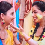 Aishwarya Sharma Bhatt Instagram - Missing you a little more today ! 💛🥺🍯 @aisharma812 #AshnaKishore #AishwaryaSharma #bestfriends #reels #reelsinstagram #throwback #love #friendship #trend #trending #viral #viralvideos #viralreels #fy #fyp #foryou #meridurga #starplus #shilpa #amrita #post #postoftheday #wedding #haldi #shaadi #bff #bffgoals