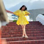 Aishwarya Sharma Bhatt Instagram - Yellow Yellow .. Marshmallow🤣🤪 Outfit: @fashionvilla0111 Styling: @styling.your.soul #aishwaryasharma #khatronkekhiladi #khatronkekhiladi13 #kkk13 #colorstv Cape Town, South Africa