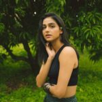 Anaswara Rajan Instagram - Flowers are my favorite accessory🌸✨ Shot by @portraitpundit 🫶🏽