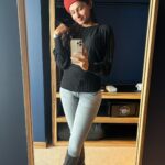 Andrea Jeremiah Instagram - Series of mirror selfies… which one do you like ???