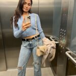 Andrea Jeremiah Instagram - Series of mirror selfies… which one do you like ???