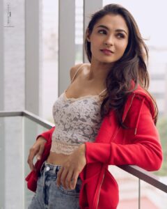 Andrea Jeremiah Instagram - Last post of #2022 🎈🎈🎈 

📸 @prachuprashanth 
MUH @prakatwork @motwanikiara